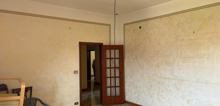 APPARTAMENTO DA RISTRUTTURARE Parete