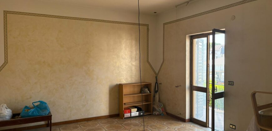 APPARTAMENTO DA RISTRUTTURARE Parete
