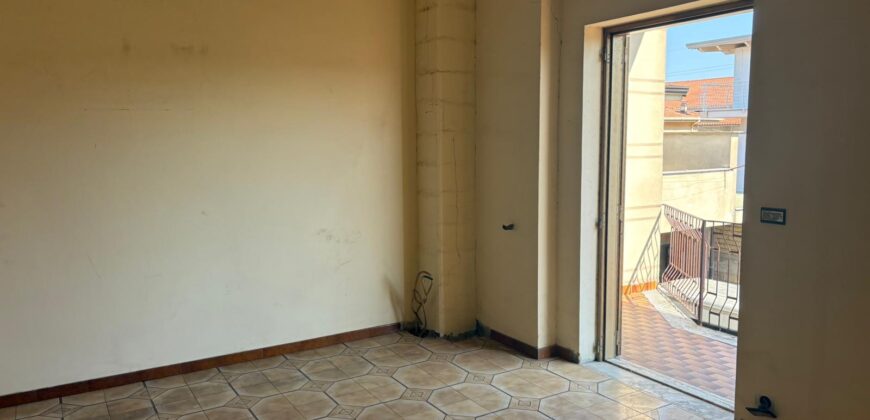 APPARTAMENTO DA RISTRUTTURARE Parete