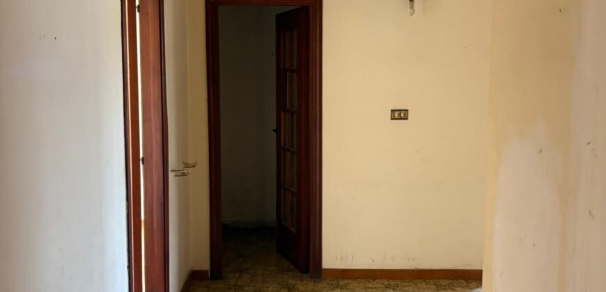 APPARTAMENTO DA RISTRUTTURARE Parete