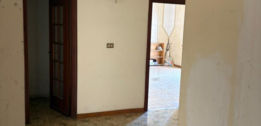 APPARTAMENTO DA RISTRUTTURARE Parete