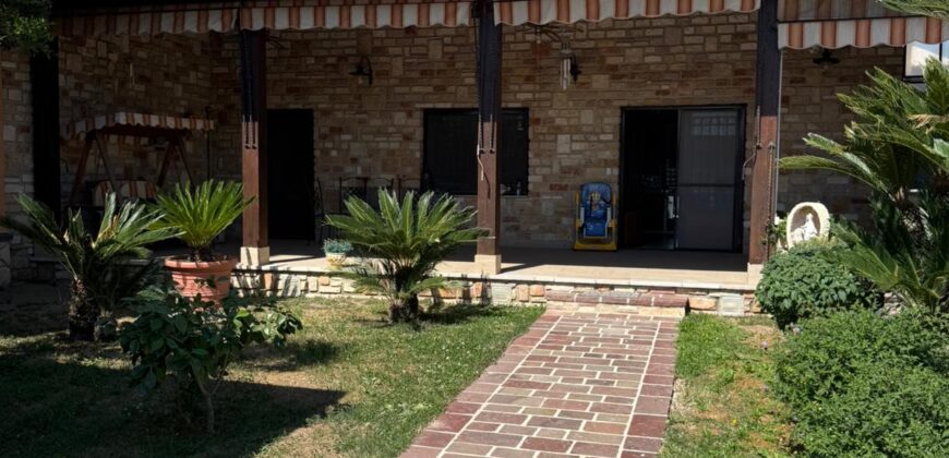 VILLA BIFAMILIARE Licola-Via San Nullo