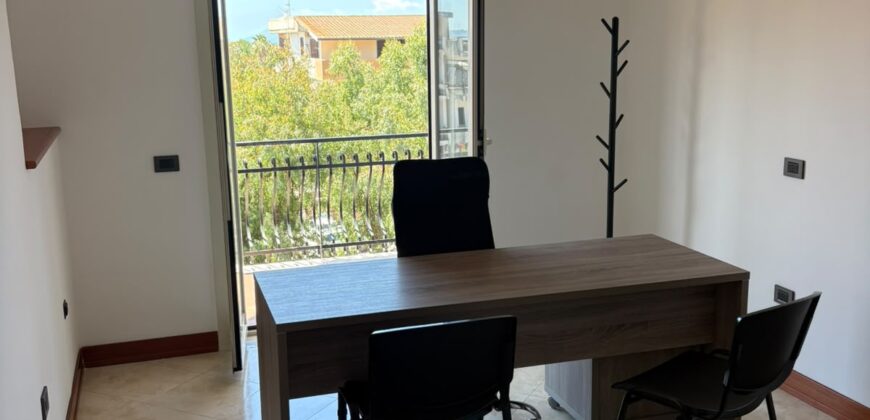 UFFICIO 25 MQ Lago Patria