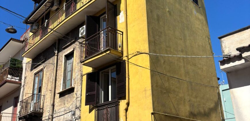 APPARTAMENTO SU 4 LIVELLI Marigliano