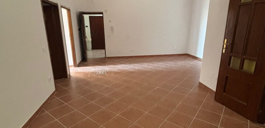 TRILOCALE 75 MQ Pozzuoli-Via Napoli