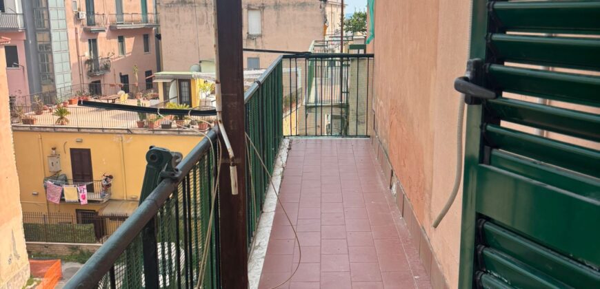 TRILOCALE 75 MQ Pozzuoli-Via Napoli