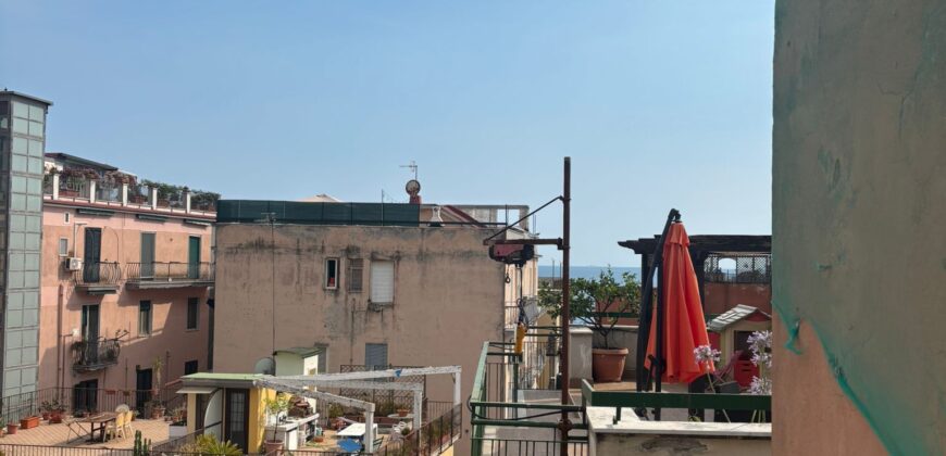 TRILOCALE 75 MQ Pozzuoli-Via Napoli