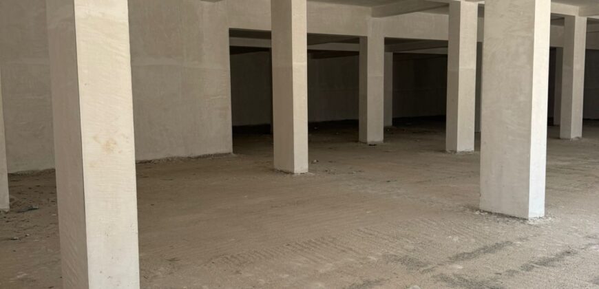 LOCALE COMMERCIALE 600 MQ Varcaturo