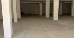 LOCALE COMMERCIALE 600 MQ Varcaturo