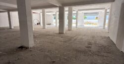 LOCALE COMMERCIALE 600 MQ Varcaturo