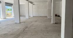 LOCALE COMMERCIALE 600 MQ Varcaturo