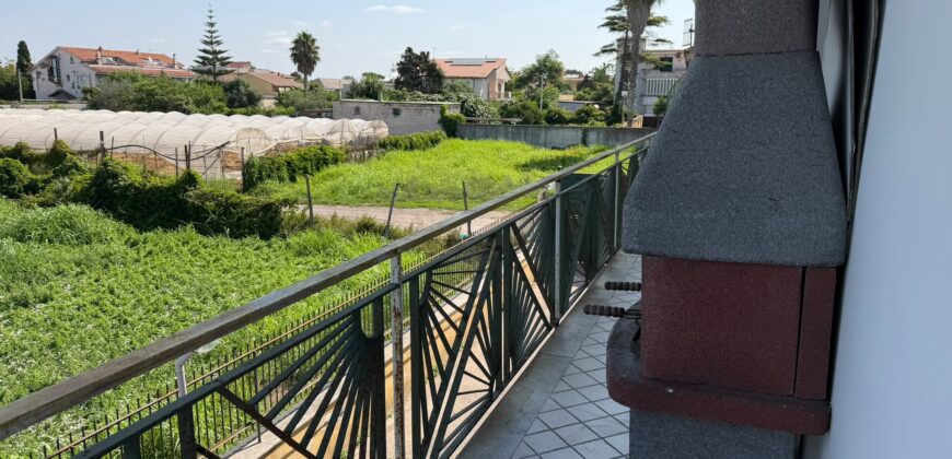 TRILOCALE Varcaturo-Parco Noce
