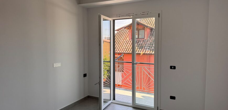 BILOCALE RISTRUTTURATO Varcaturo