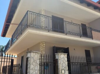 VILLA IN AFFITTO Lago Patria