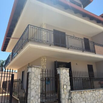 VILLA IN AFFITTO Lago Patria