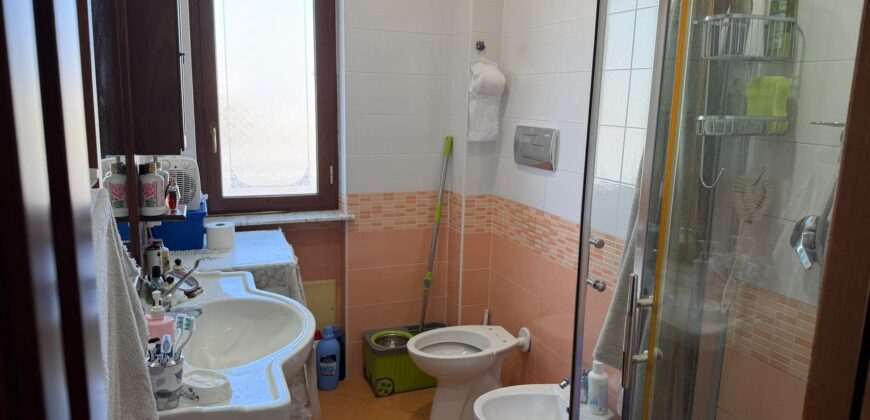TRILOCALE Varcaturo-Parco Noce