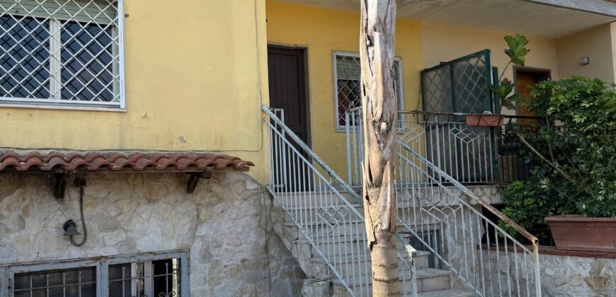 VILLA A SCHIERA Varcaturo-Parco Vittoria