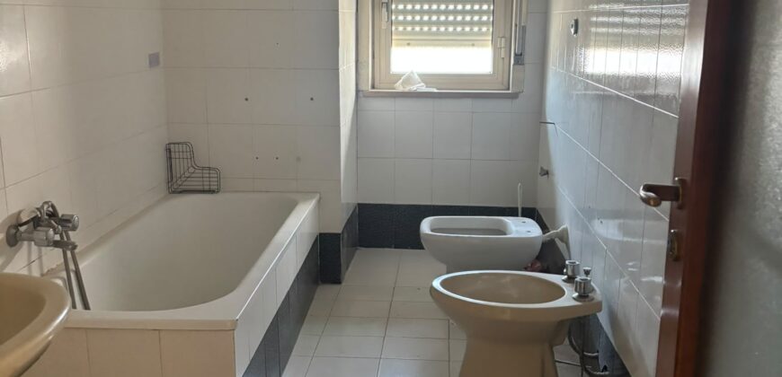 TRE APPARTAMENTI CON TERRAZZO Castel Volturno-Domitiana