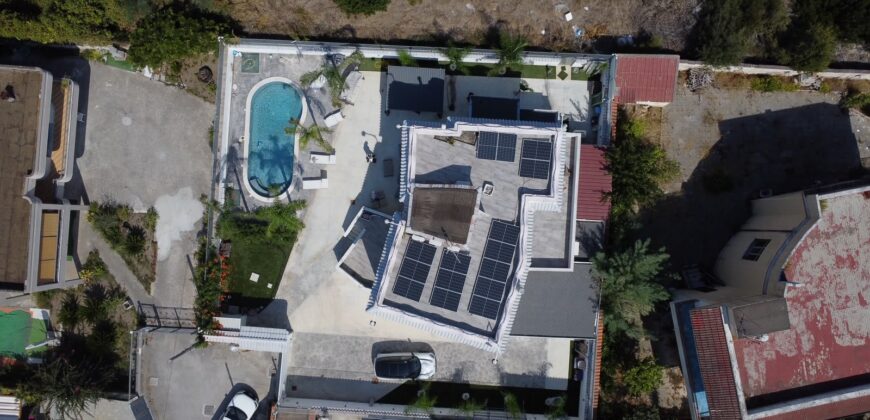 VILLA CON PISCINA Castel Volturno-Parco Europa