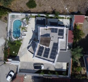 VILLA CON PISCINA Castel Volturno-Parco Europa