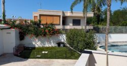 VILLA CON PISCINA Castel Volturno-Parco Europa