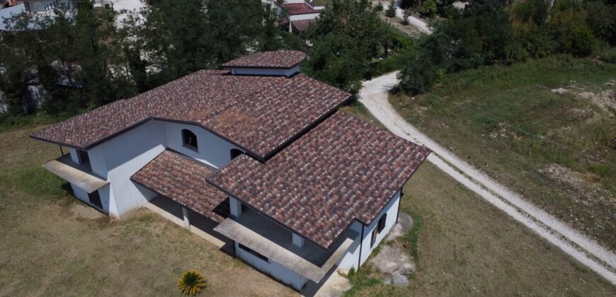 AMPIA VILLA CON GIARDINO Gioia Sannitica