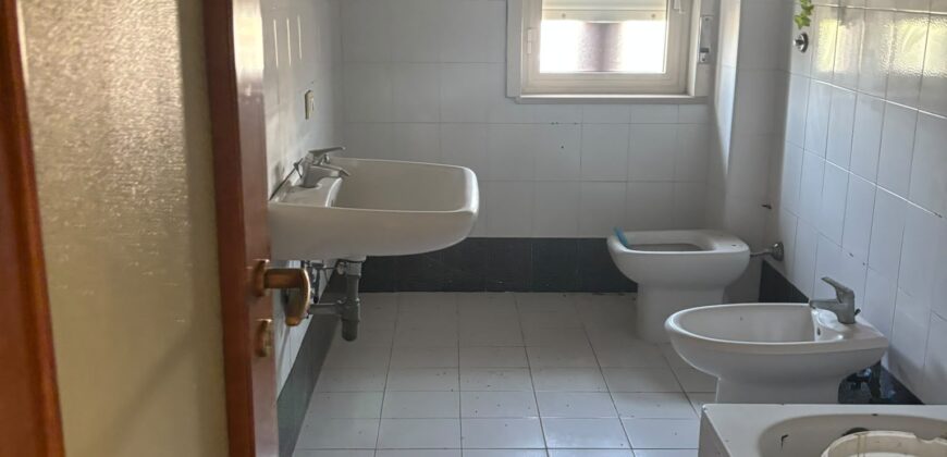 TRE APPARTAMENTI CON TERRAZZO Castel Volturno-Domitiana