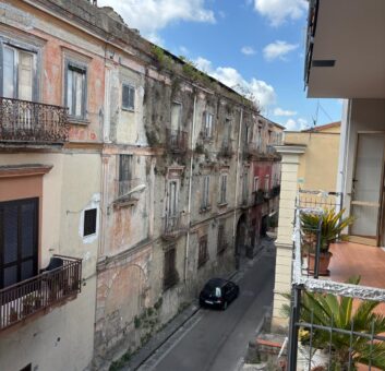 APPARTAMENTO 100 MQ Sant’Antimo-Zona Stazione