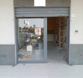 LOCALE COMMERCIALE Varcaturo-Centro