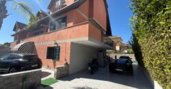 VILLA DIVISA IN DUE APPARTAMENTO Varcaturo-P.Co Obelisco