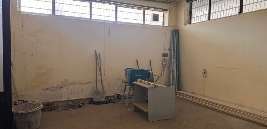 LOCALE USO ARTIGIANALE Qualiano-Via Ripuaria
