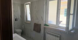 VILLA DIVISA IN DUE APPARTAMENTO Varcaturo-P.Co Obelisco