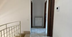 VILLA DIVISA IN DUE APPARTAMENTO Varcaturo-P.Co Obelisco