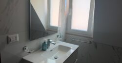 VILLA DIVISA IN DUE APPARTAMENTO Varcaturo-P.Co Obelisco