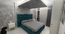 VILLA DIVISA IN DUE APPARTAMENTO Varcaturo-P.Co Obelisco
