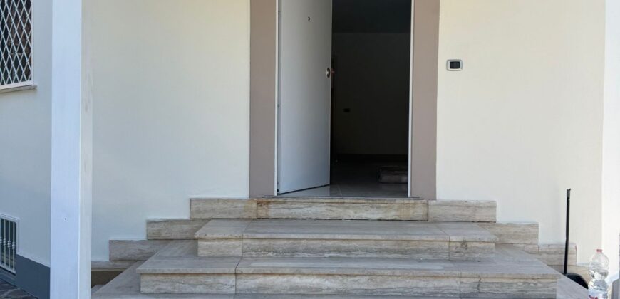 APPARTAMENTO CON GIARDINO Lago Patria