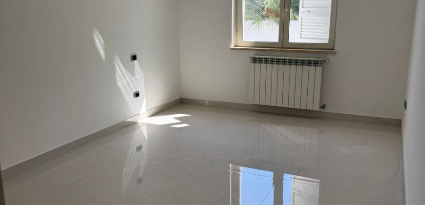 APPARTAMENTO CON GIARDINO Lago Patria